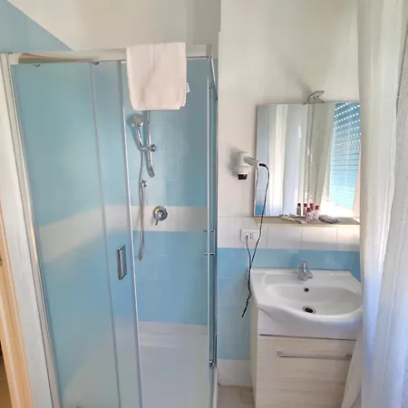 Litoranea 80 Bed & Breakfast Follonica